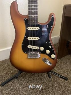 Fender Limited-Edition American Performer Stratocaster Spruce Honey Burst w Bag