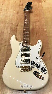 Fender Limited Edition Mahogany Blacktop Stratocaster HHH Olympic White