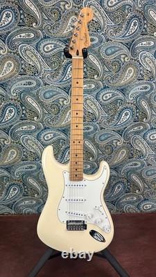 Fender Limited Edition Player II Stratocaster Roasted Maple Olympic White