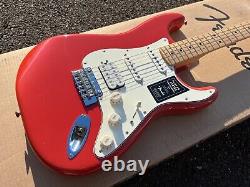 Fender Limited Edition Player Stratocaster HSS Maple Fingerboard Fiesta Red