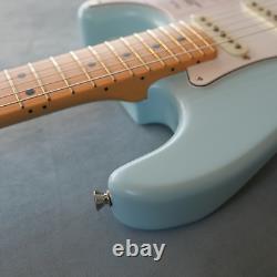 Fender Made in Japan Junior Collection Stratocaster Maple Satin Daphne Blue