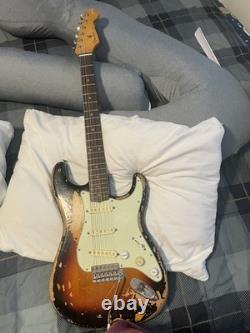 Fender Mike McCready Stratocaster Electric Guitar 3-Color Sunburst