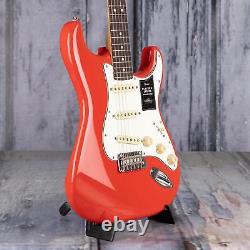 Fender Player II Stratocaster, Coral Red