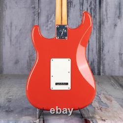 Fender Player II Stratocaster, Coral Red