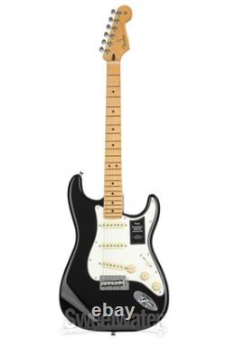 Fender Player II Stratocaster Electric Guitar Black with Maple Fingerboard