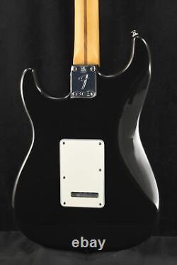 Fender Player II Stratocaster HSS Black Maple Fingerboard