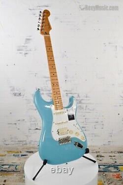 Fender Player II Stratocaster HSS Electric Guitar Aquatone Blue