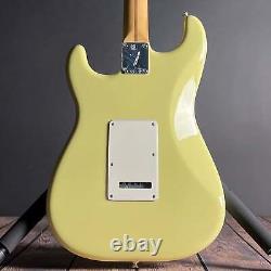 Fender Player II Stratocaster, Maple- Hialeah Yellow (7lbs 12oz)