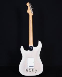 Fender Player II Stratocaster, Rosewood FB, Chambered Ash, White Blonde