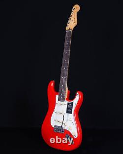 Fender Player II Stratocaster, Rosewood FB, Coral Red