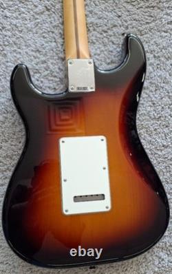 Fender Player II Stratocaster, Rosewood Fingerboard, 3 Color Sunburst MIM