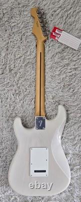 Fender Player II Stratocaster, Rosewood Fingerboard, White Blonde Finish MIM