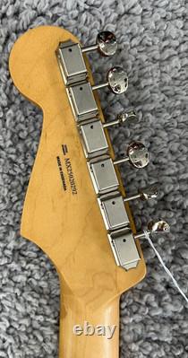 Fender Player II Stratocaster guitar, Maple Fingerboard, Aqua Tone Blue MIM