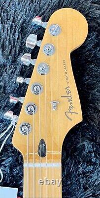 Fender Player Plus Stratocaster, Maple Fingerboard, Olympic Pearl #0147312323