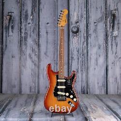 Fender Player Plus Stratocaster, Sienna Sunburst