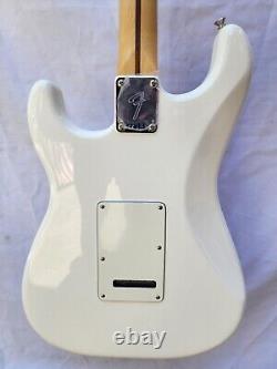 Fender Player Series Polar White Stratocaster