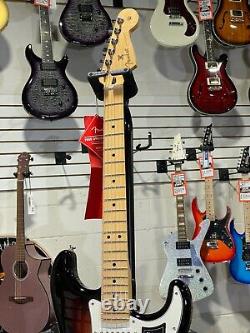 Fender Player Series Stratocaster HSS 3-Tone Sunburst Maple Neck w Free Shipping