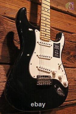 Fender Player Stratocaster, Black, Maple Fingerboard Free shipping lower USA