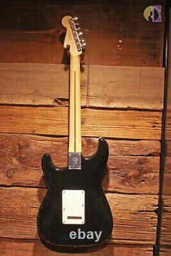 Fender Player Stratocaster, Black, Maple Fingerboard Free shipping lower USA