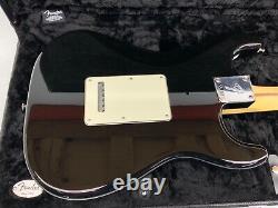 Fender Player Stratocaster Electric Guitar Pau Ferro LH Fingerboard Black