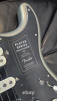 Fender Player Stratocaster HSH SilverModel # 0144533581 Plus Deluxe CASE Bundle