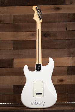 Fender Player Stratocaster HSS, Maple FB, Polar White