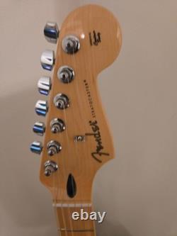 Fender Player Stratocaster MN SSS 3-color Sunburst withMaple Neck and Fretboard