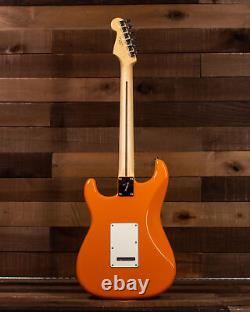 Fender Player Stratocaster, Maple Fingerboard, Capri Orange