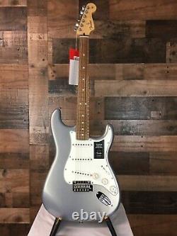 Fender Player Stratocaster Silver with Pau Ferro, NEW IN BOX, Free Ship, 087