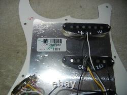 Fender Players Stratocaster SSS Parchment Loaded Pickguard Alnico V Pickups