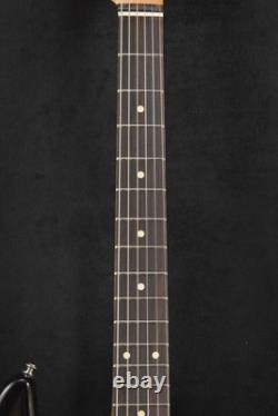 Fender Robert Cray Stratocaster 3-Color Sunburst Rosewood Fingerboard