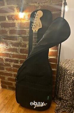 Fender Squier Stratocaster, Affinity Series, Black, with Soft Case & Whammy Bar