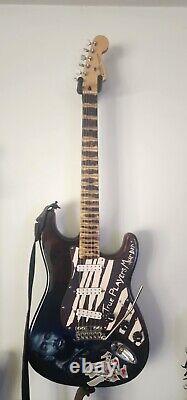 Fender Stratocaster 2004 Made inMexico with Case Nipsey Hussle Tribute Vegatrem