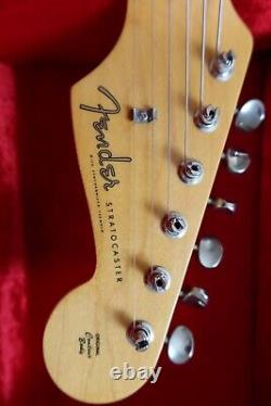 Fender Stratocaster Black Paisley 2020 Limited Edition
