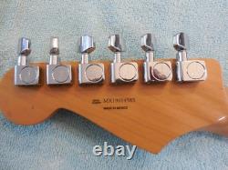 Fender Stratocaster Player MIM Maple Neck with Tuners Excellent