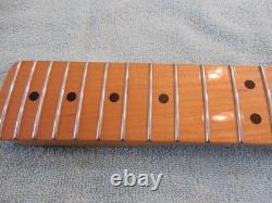 Fender Stratocaster Player MIM Maple Neck with Tuners Excellent