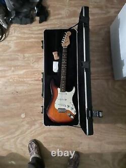 Fender USA 50th Anniversary American Stratocaster Flame Maple 1996 NEVER PLAYED