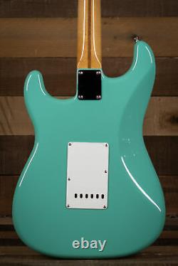 Fender Vintera'50s Stratocaster, Maple Fingerboard, Seafoam Green