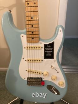 Fender Vintera'50s Stratocaster Modified Electric, Maple, Daphne Blue
