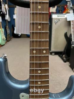 Fender Vintera'60s Stratocaster Electric Guitar Ice Blue Metallic