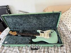 Fender Vintera II 70s Stratocaster Surf Green withFREE Brand New Matching Case