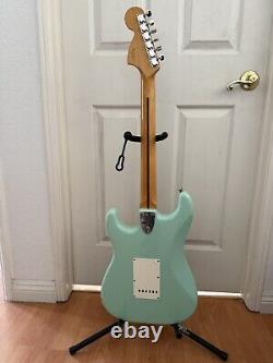 Fender Vintera II 70s Stratocaster Surf Green withFREE Brand New Matching Case