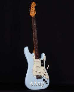 Fender Vintera III Early'60s Stratocaster, Rosewood FB, Sonic Blue