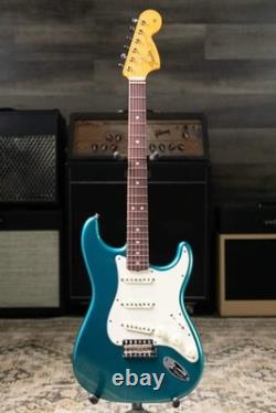Fender Vintera III Late'60s Stratocaster Electric Guitar Ocean Turquoise with