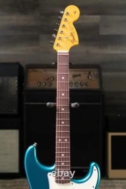 Fender Vintera III Late'60s Stratocaster Electric Guitar Ocean Turquoise with