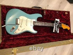 Fender eric johnson stratocaster relic rosewood fingerboard tropical turquoise