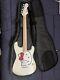 Fender Squier Stratocaster Hello Kitty White