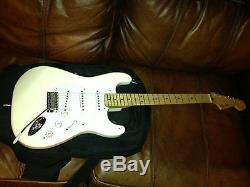 Fender stratocaster Electric guitar Jimmie Vaughan (brand new with guitar bag)