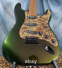 Guitar Monkey Stratocaster Roasted Maple Neck Stainless Frets, Grover Tuners
