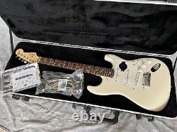 MINT NOS 2010 Fender American Standard Stratocaster Olympic White Rswd